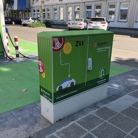 E-Ladesäulen - Impressionen